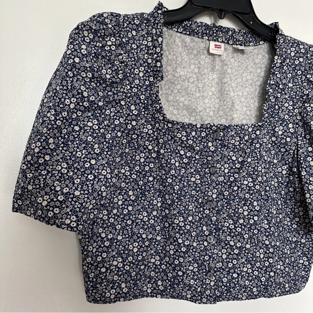Levi's Women’s Blouse Size Large Navy Floral Cotton Square Neck Cropped NWOT - Picture 4 of 7